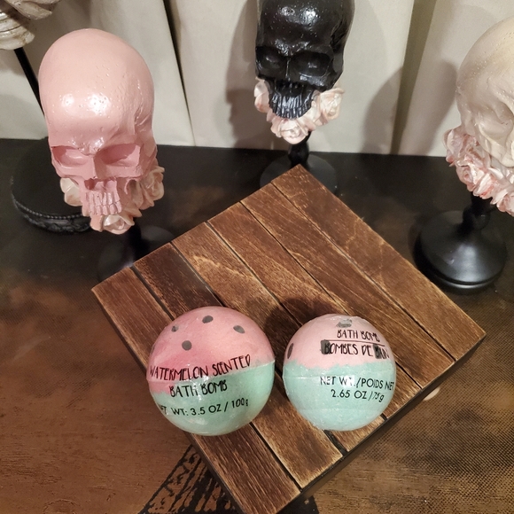 B•Pure Watermelon Scented Bath Bomb Set - Picture 5 of 7